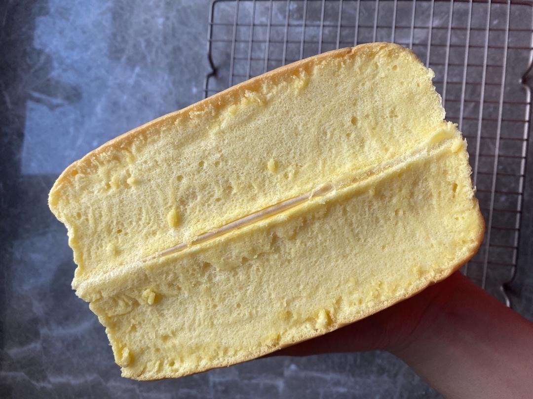 堪比柯基屁股
爆浆芝士🧀古早蛋糕