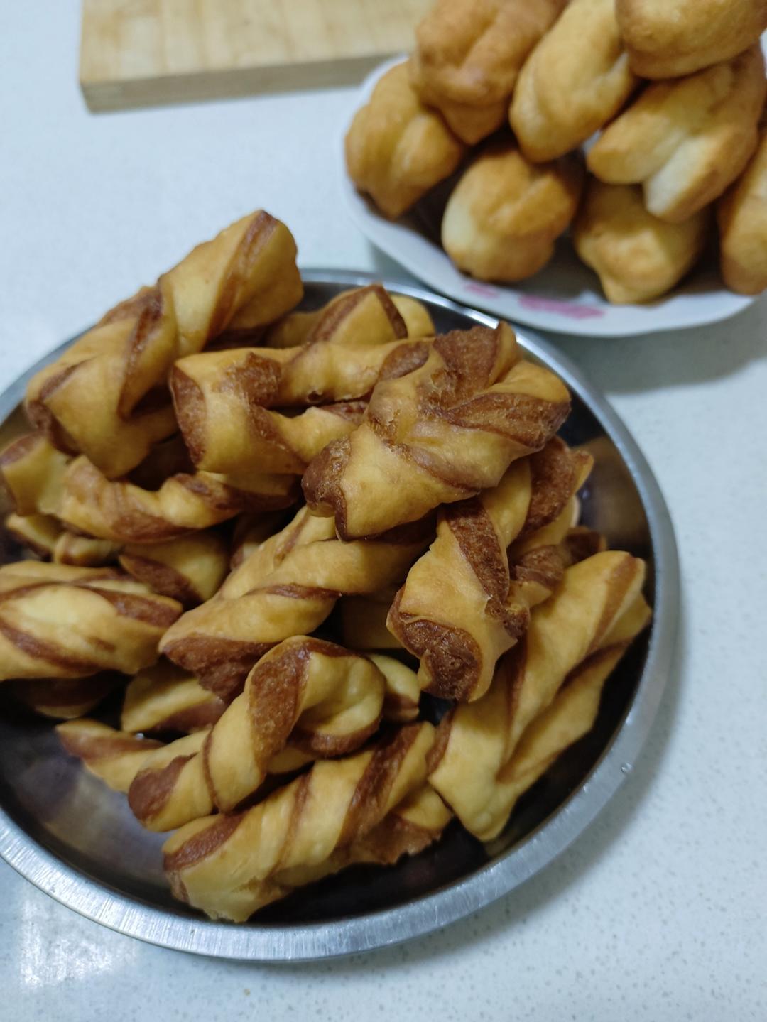 糖拧拧（糖蜜果）
