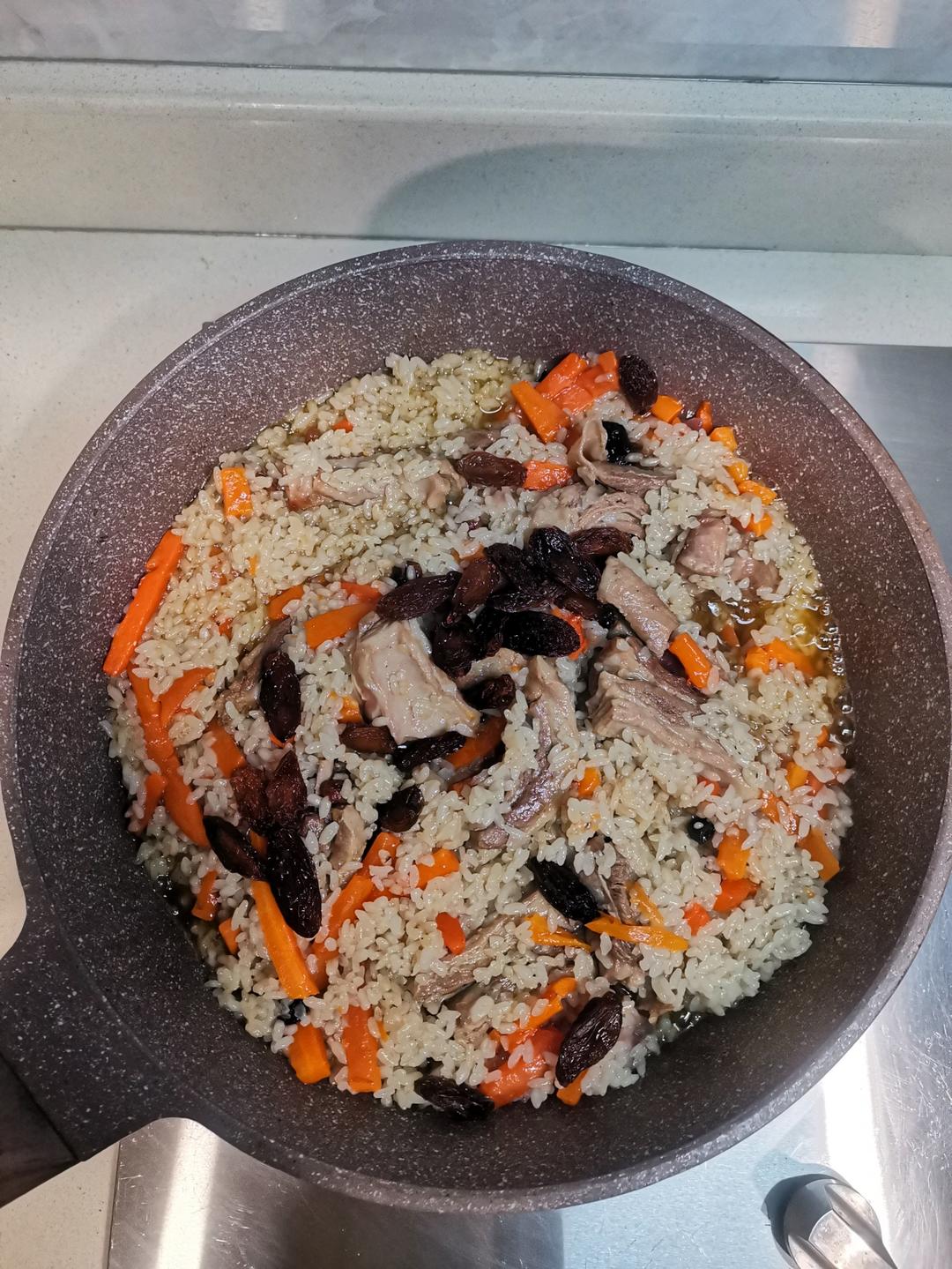 新疆羊排抓饭（出锅后米粒分明的秘密）
