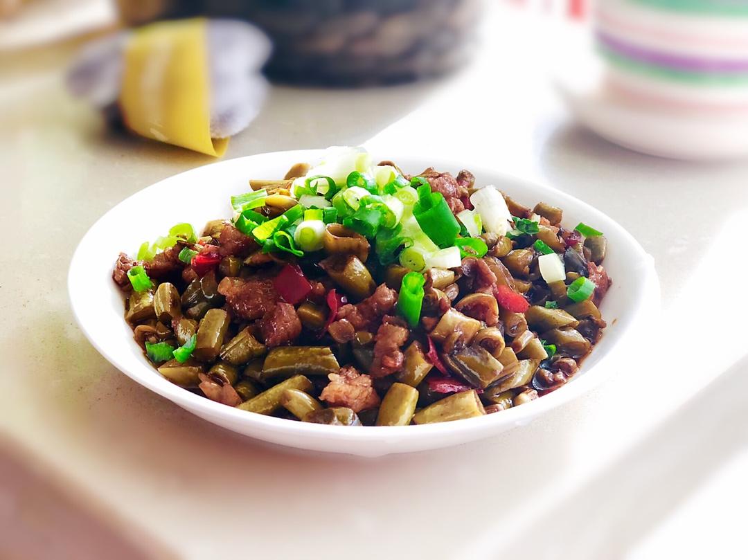 剁椒肉丁酸豆角