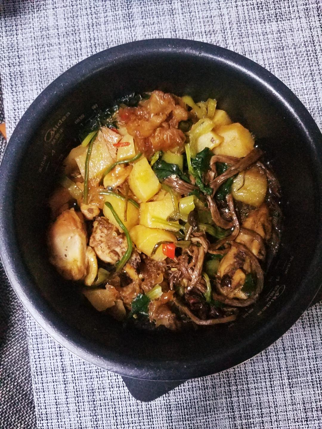 【电饭煲黄焖鸡米饭】