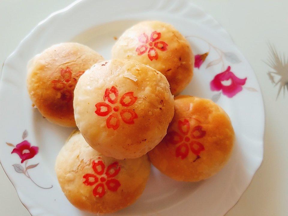 排四个小时队也买不到的鲜肉月饼，秘诀是放麻油！