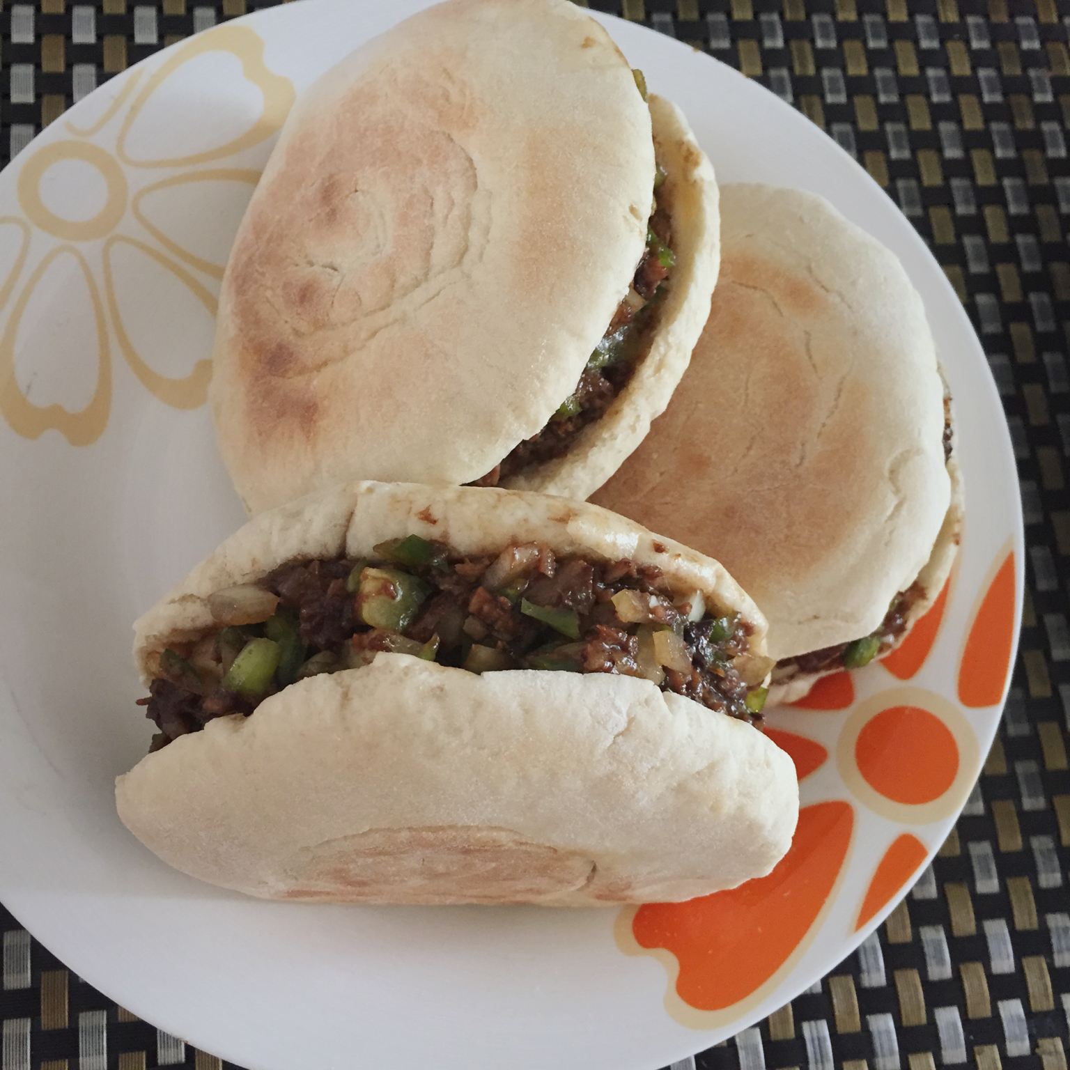 腊汁肉夹馍