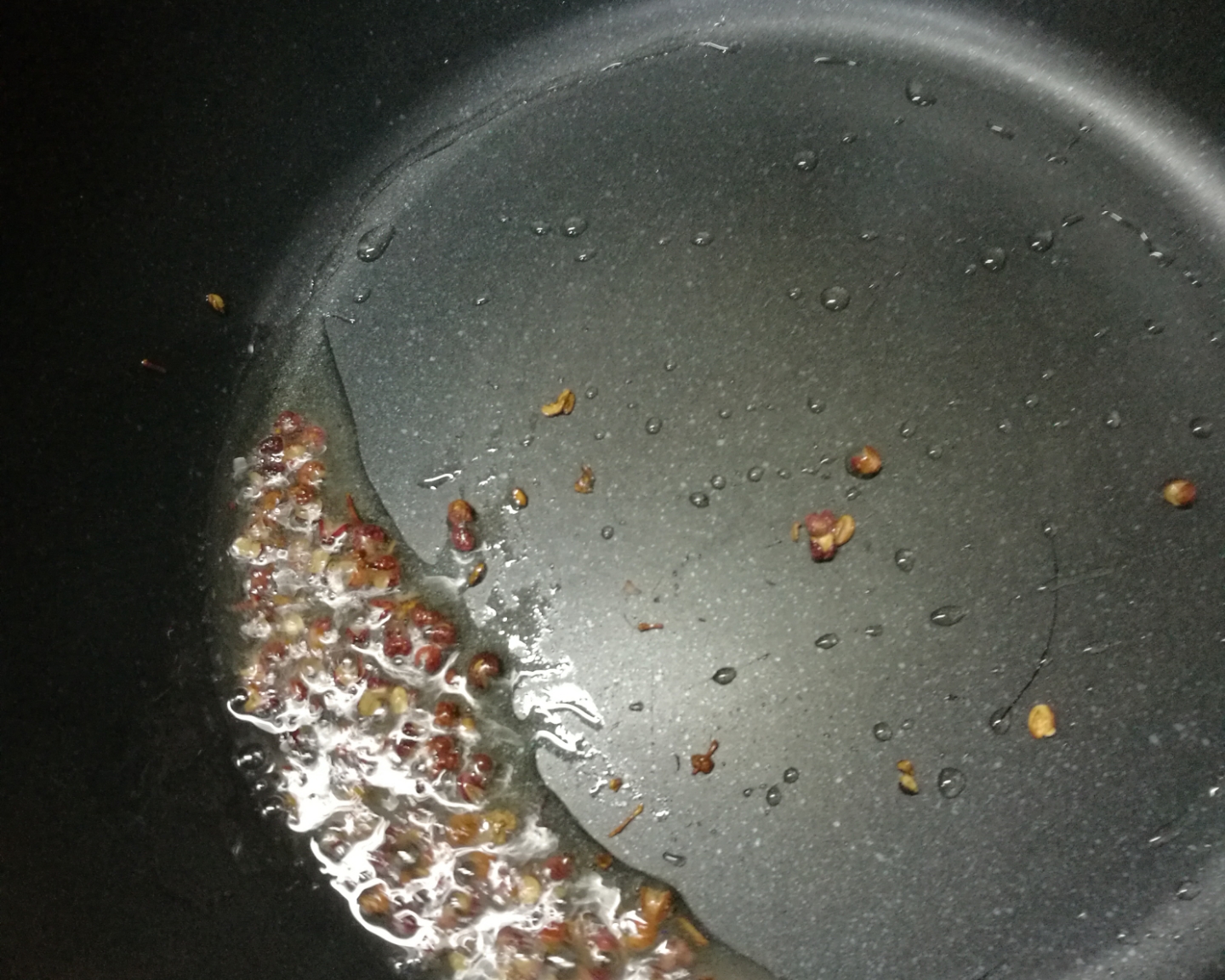 海米炒油菜的做法 步骤3