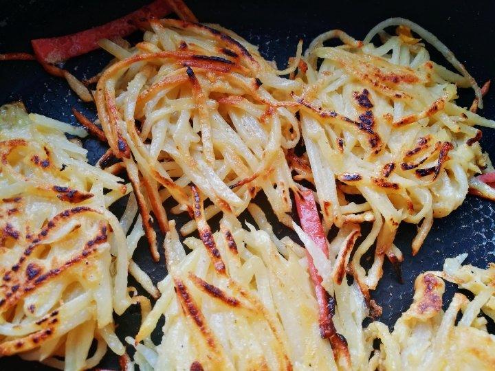鸡蛋土豆饼
