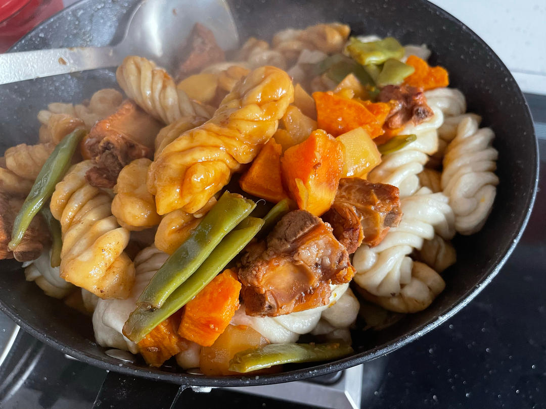 排骨豆角焖卷子