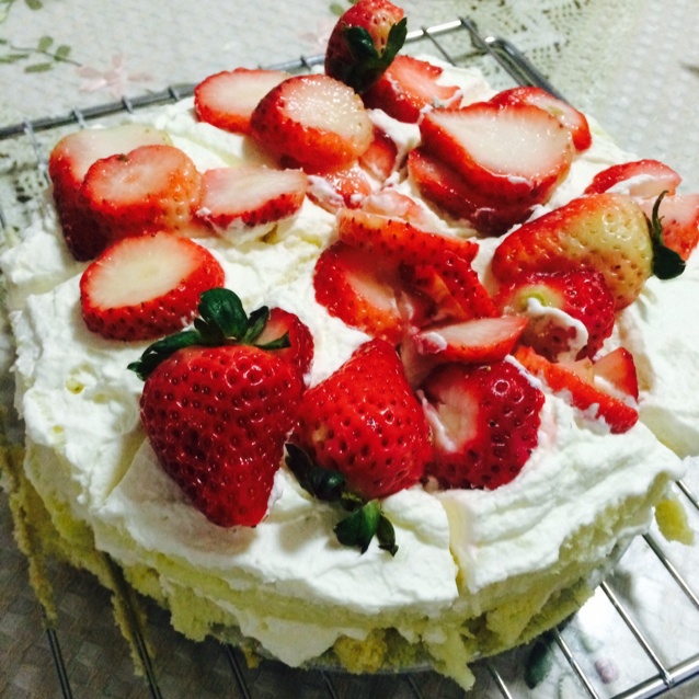 草莓裸蛋糕