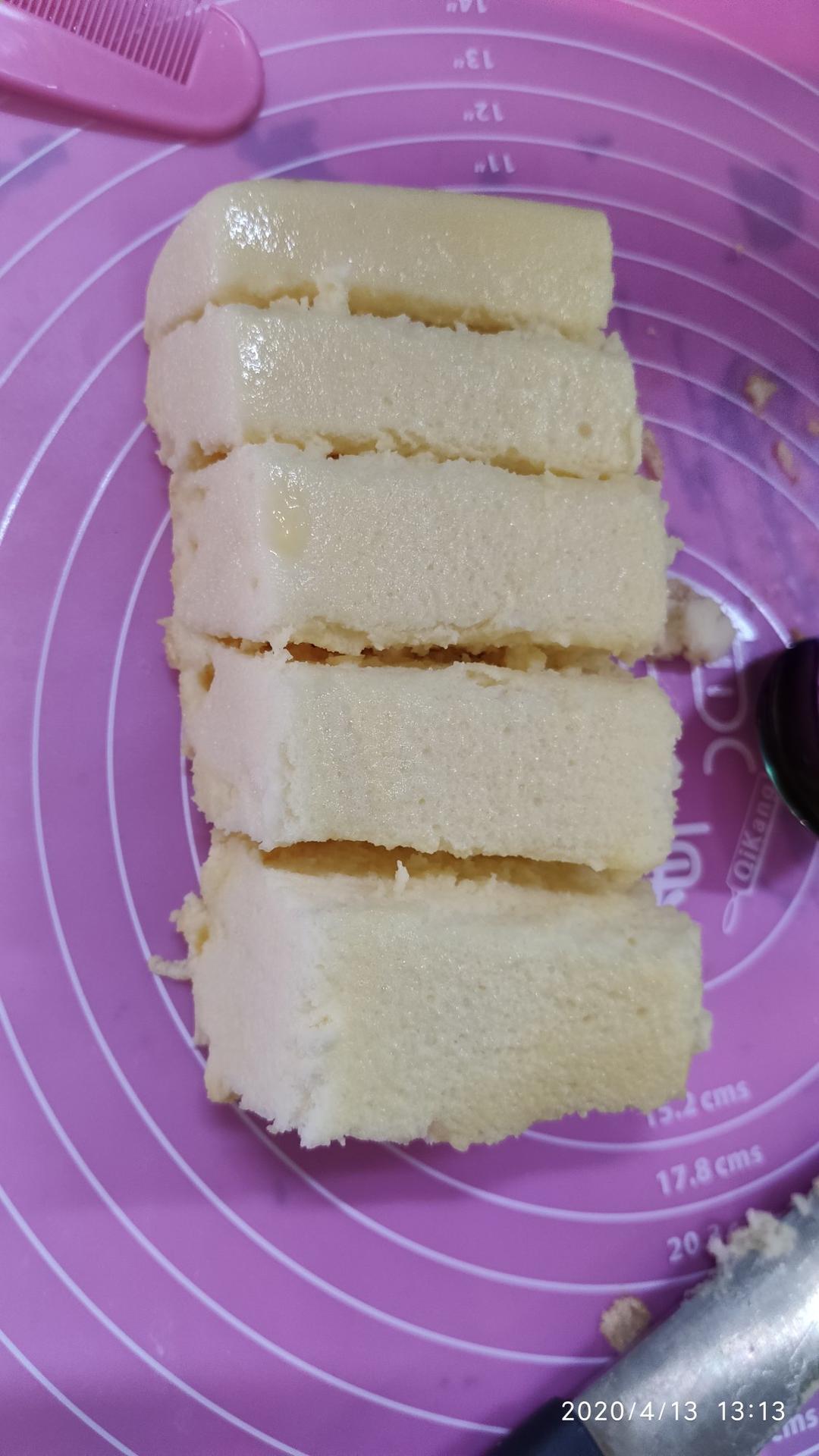 不开裂不回缩不掉皮的酸奶水浴法蛋糕