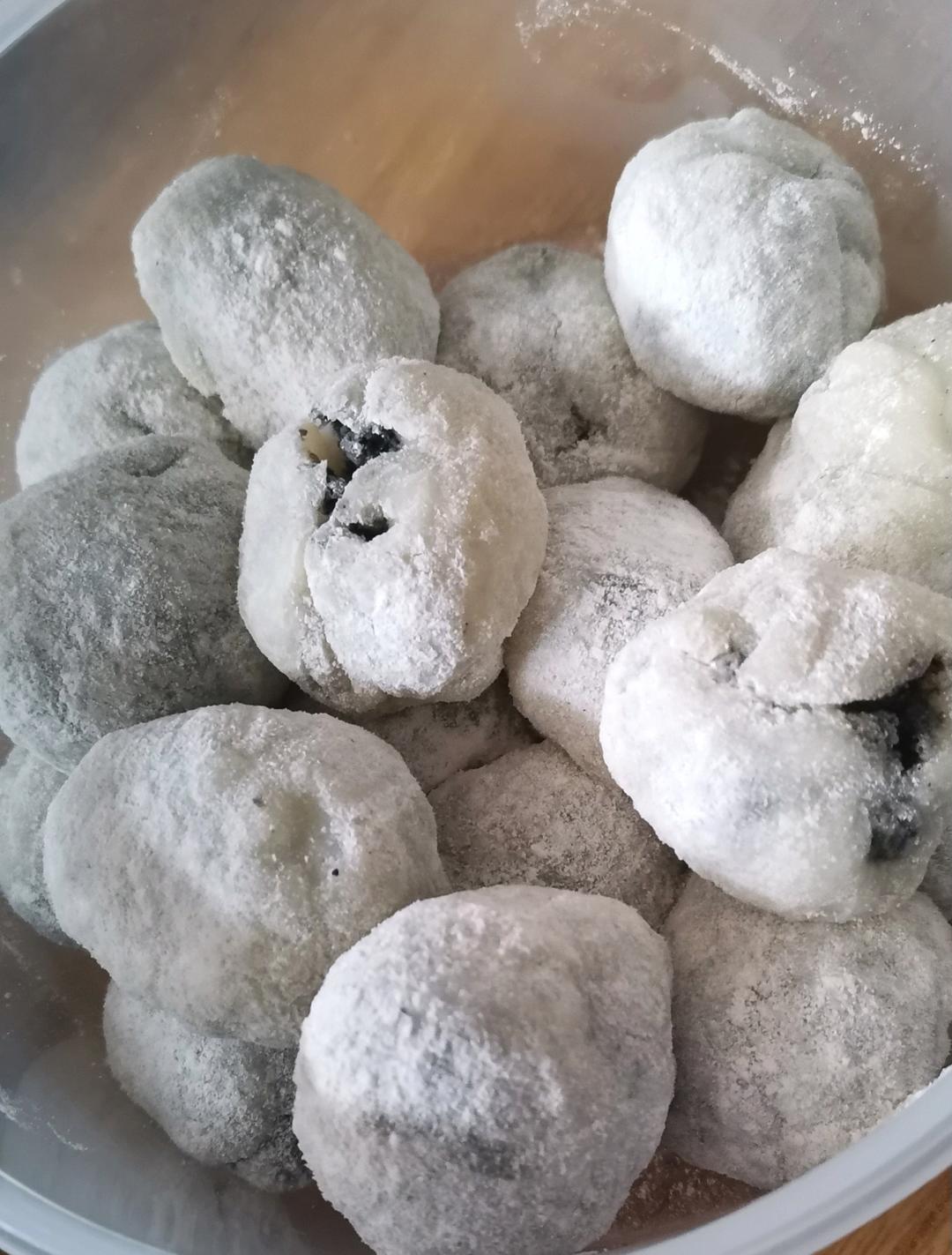 妈妈的最爱--花生芝麻糯米糍凉糕（附带烤花生做法）