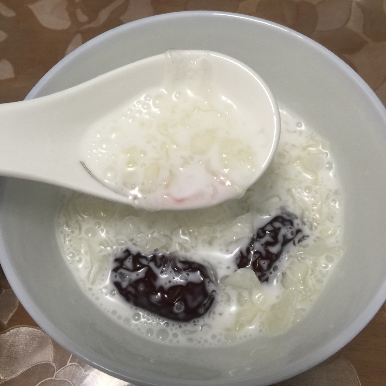 养生冰糖椰浆燕窝