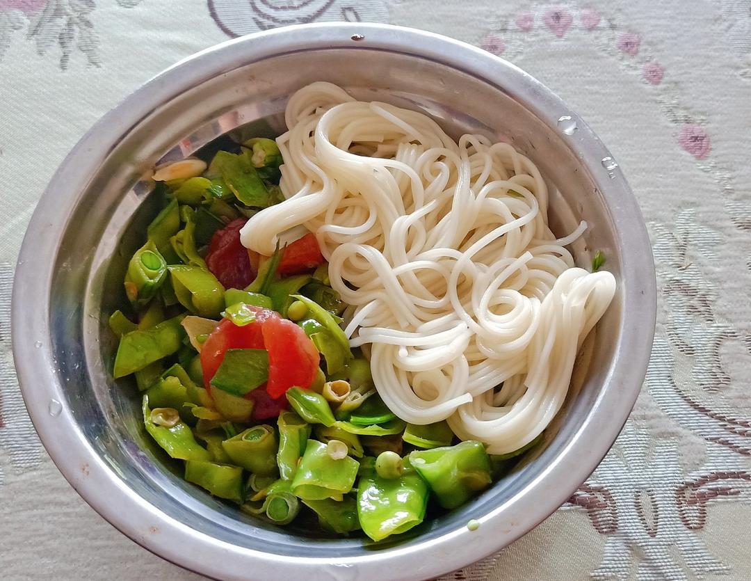 超脆爽的荷兰豆炒香肠