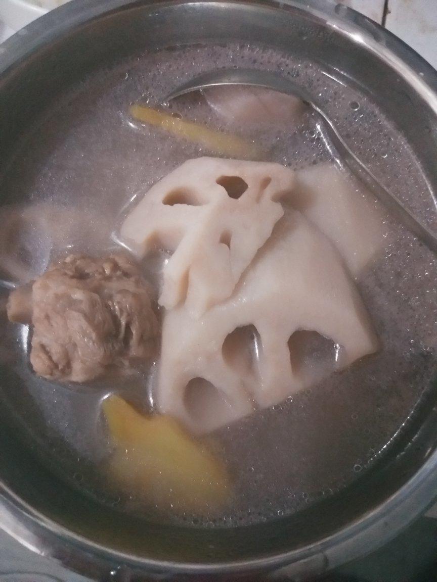 排骨莲藕汤