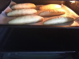 金枪鱼玉米面包的做法 步骤7