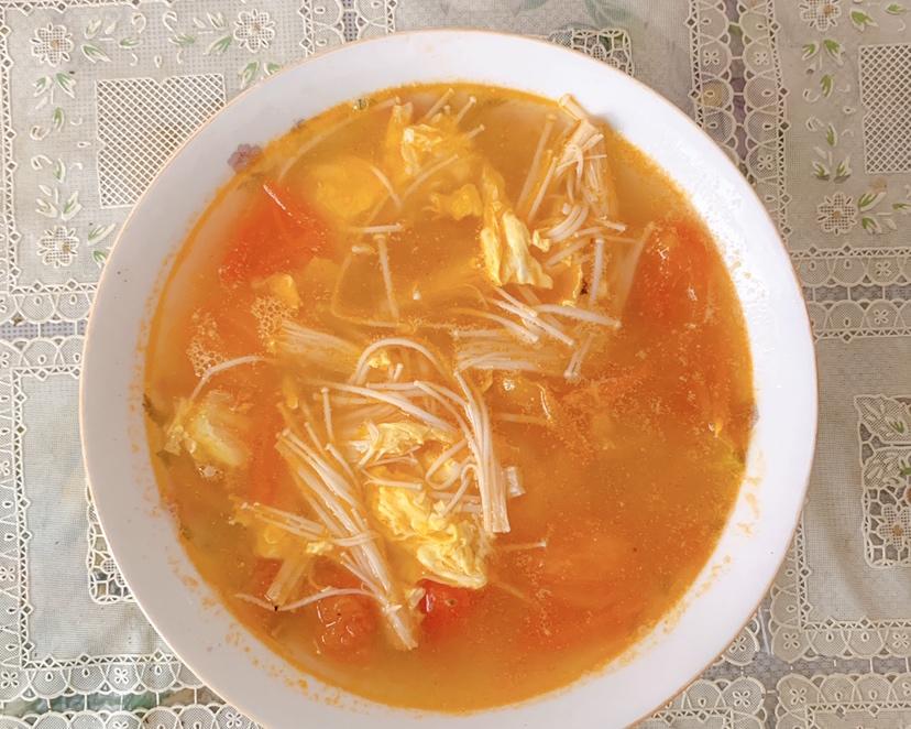 金针菇西红柿鸡蛋汤