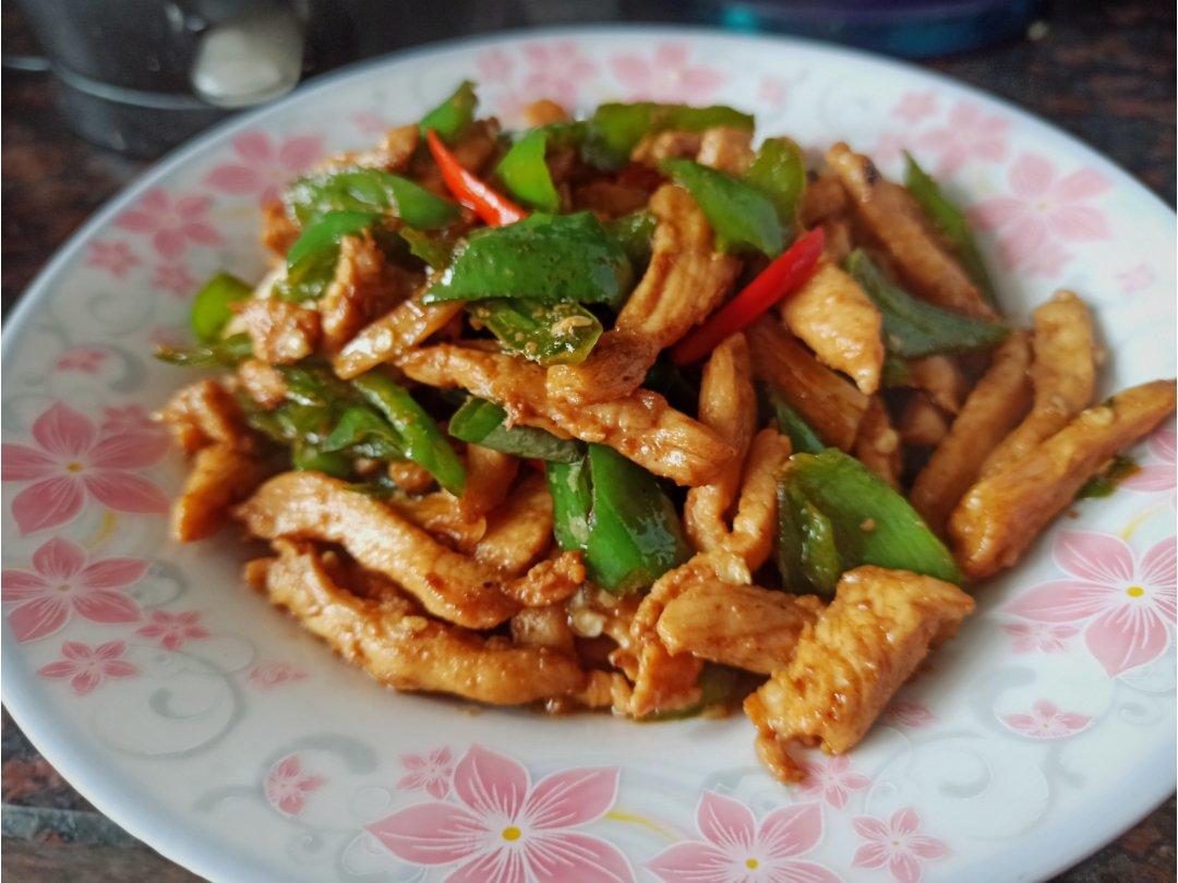 辣椒炒鸡胸肉