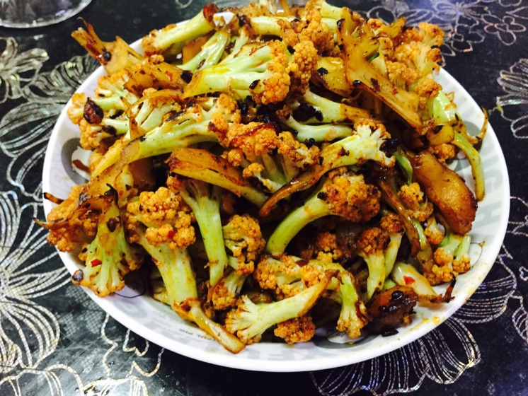 很“浪费”米饭的家常菜之一-------干锅菜花