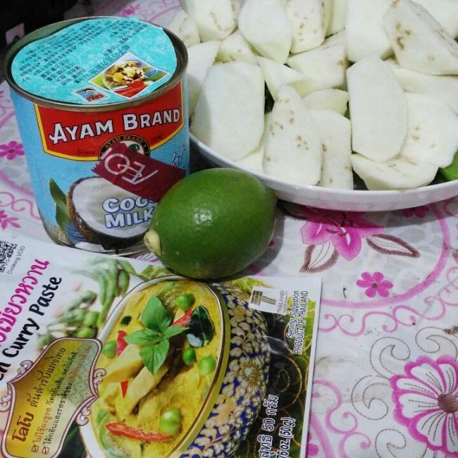 缅甸 绿咖喱青柠鸡胸肉的做法 步骤4