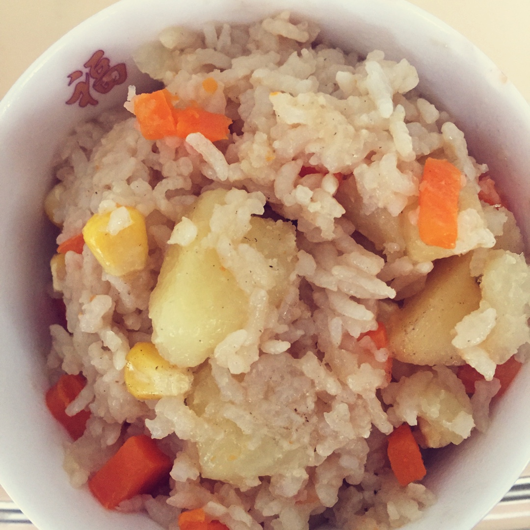土豆焖饭（电饭锅版）