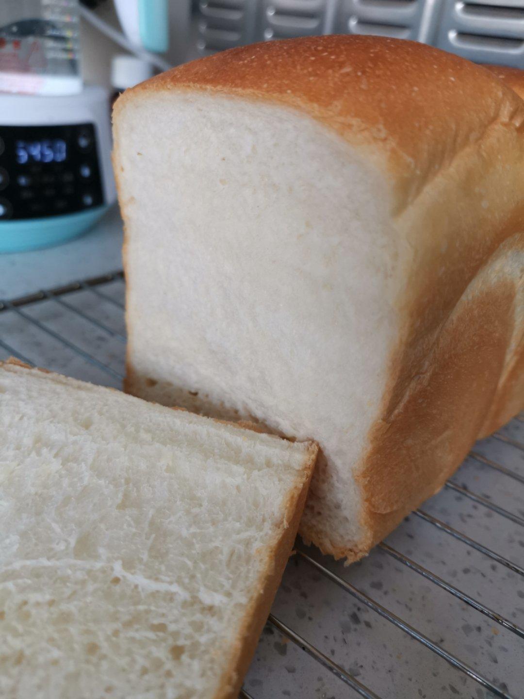 超级绵~奶白吐司