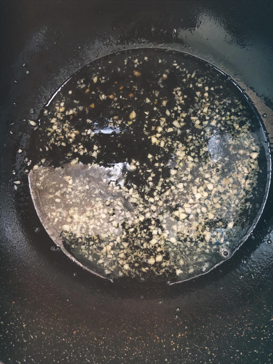 年夜菜之吉祥发财树（辣汁西兰花）的做法 步骤4