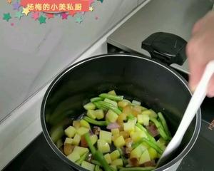 洋芋四季豆箜饭（2人份）的做法 步骤4