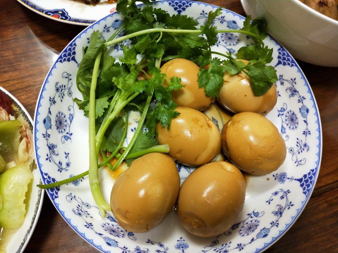 卤鸡腿🍗，鸡蛋，豆干