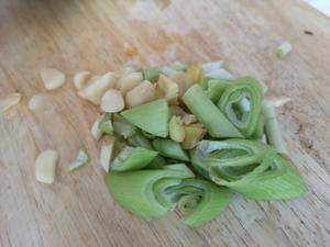 茄子炖南瓜土豆的做法 步骤2