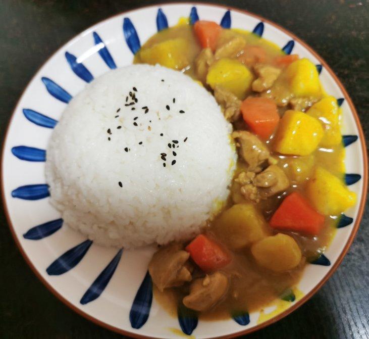 零失败日式咖喱鸡肉饭！！最正宗日本家庭做法！简单又好吃！