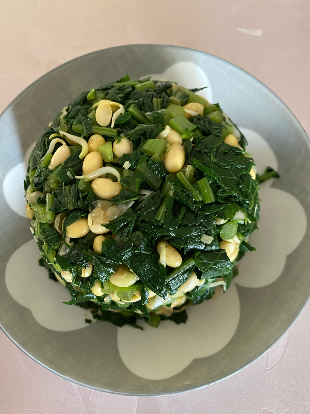 萝卜缨拌黄豆嘴