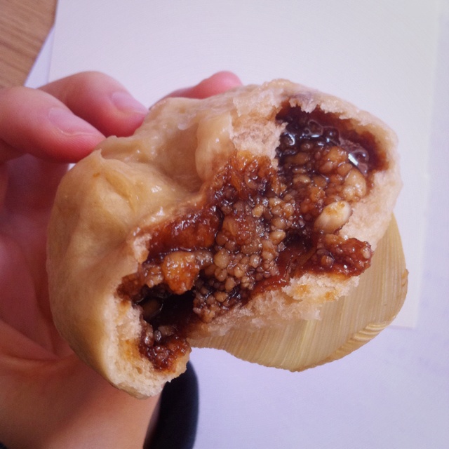 vivalaautumn做的花生芝麻包子