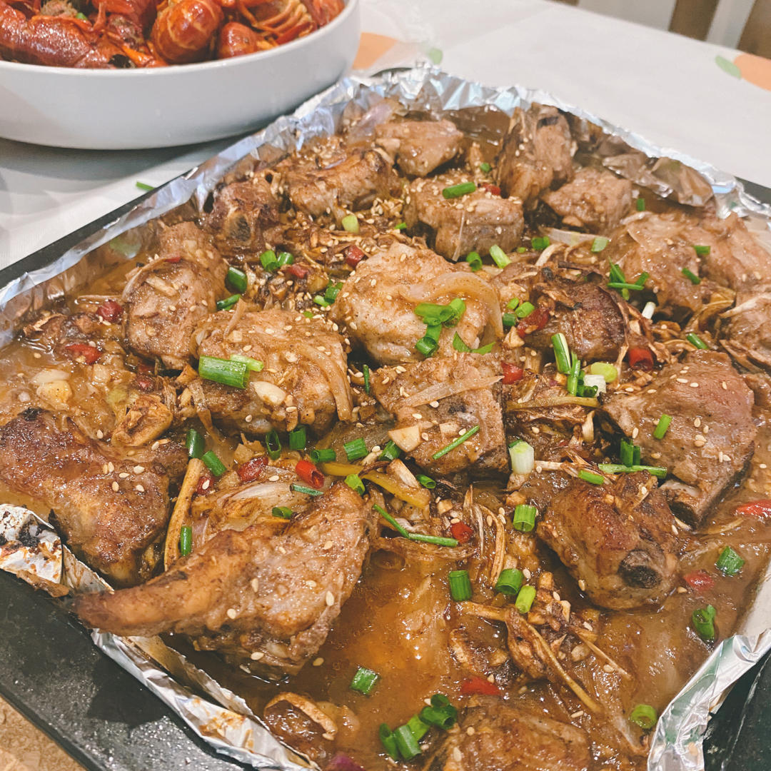 滋滋烤排骨——排骨最好吃的做法没有之一！