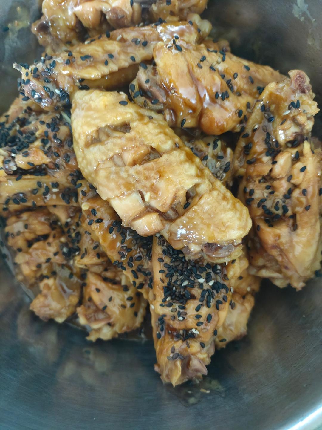 外婆教我的红烧鸡翅·连汤汁都狠好吃！！！