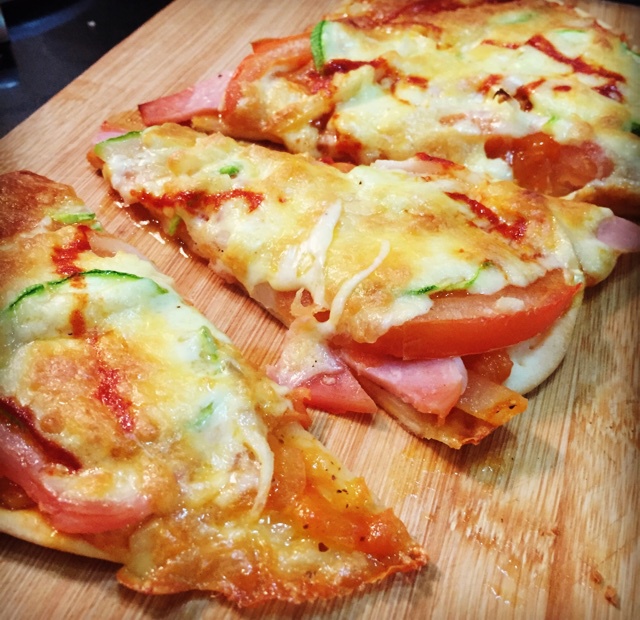 薄脆披萨（附五星酒店饼底配方）