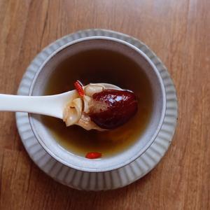 花胶红枣参片汤的做法 步骤4
