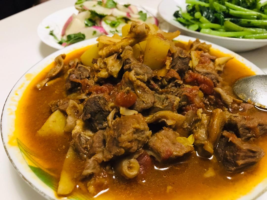 番茄土豆炖牛腩