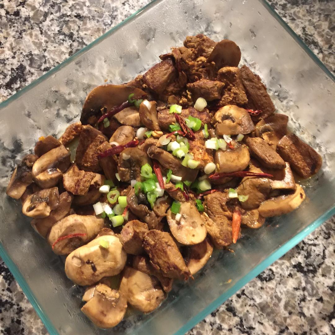 酱炒蘑菇牛肉