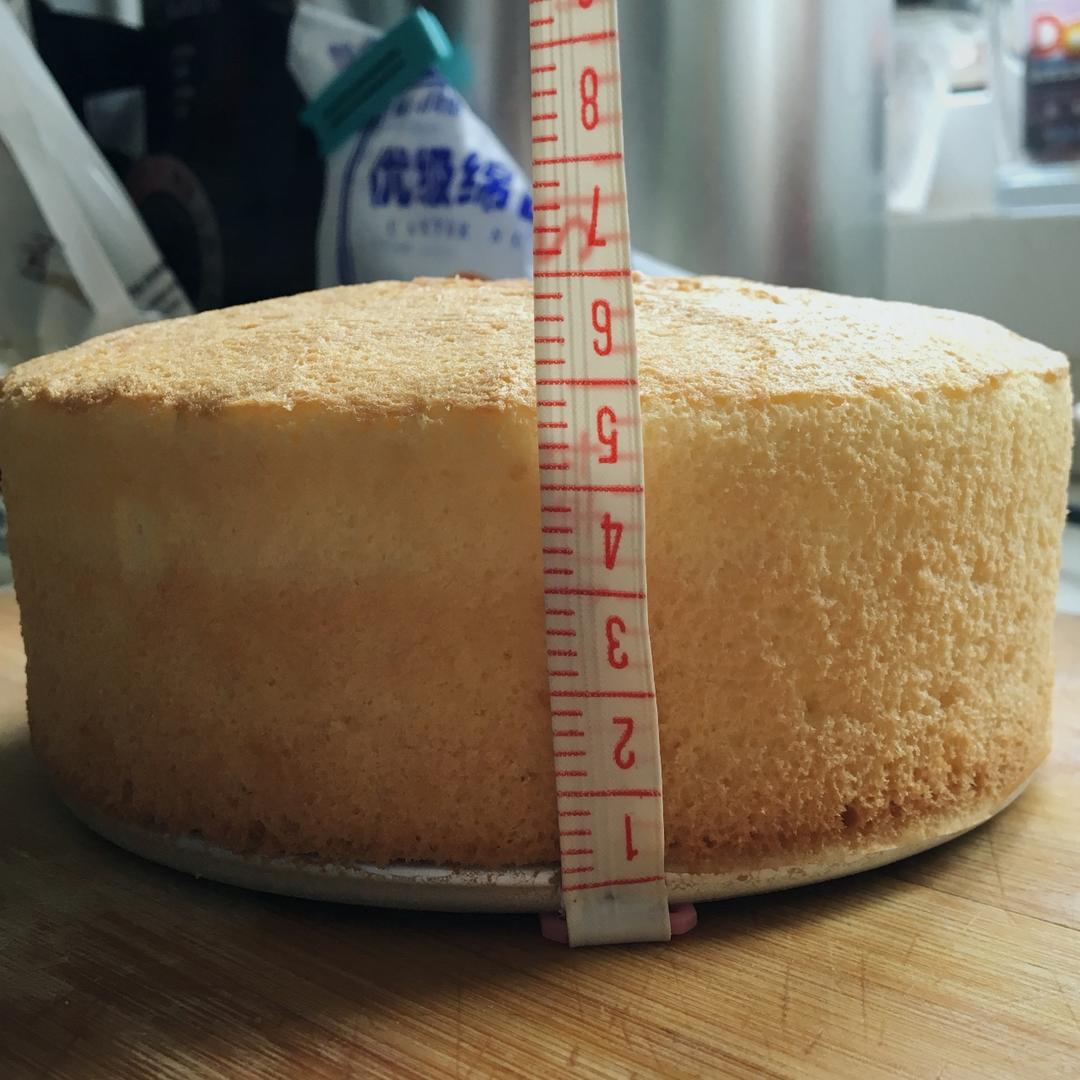 超简单完美戚风蛋糕（6寸2蛋）附打发、翻拌、脱模视频