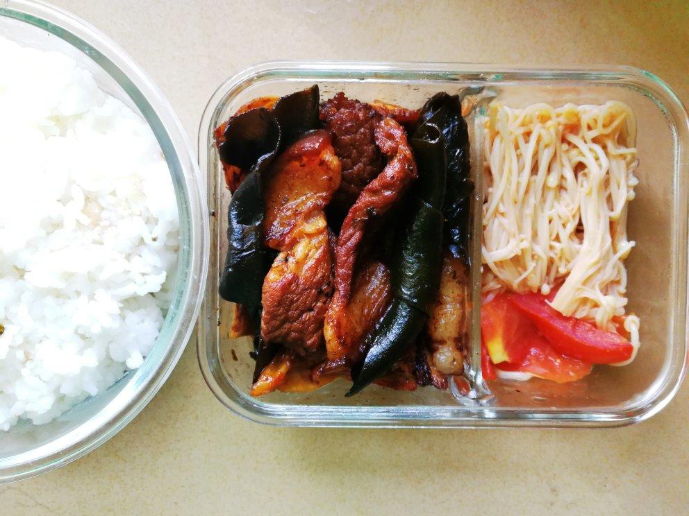 红烧肉炖海带