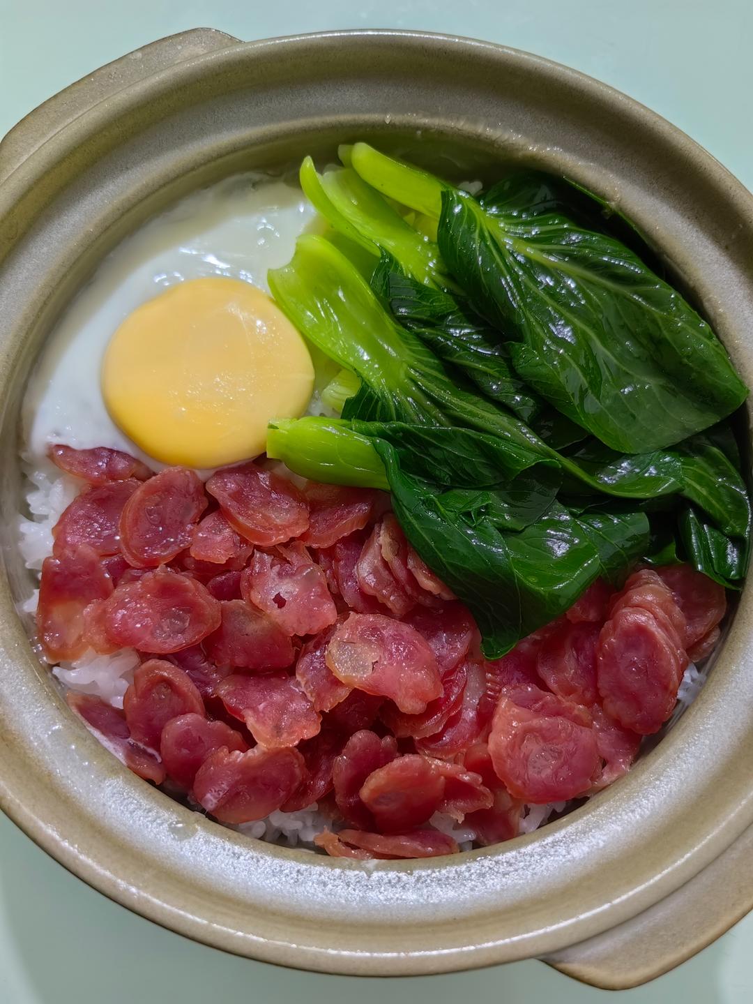 腊肠煲仔饭