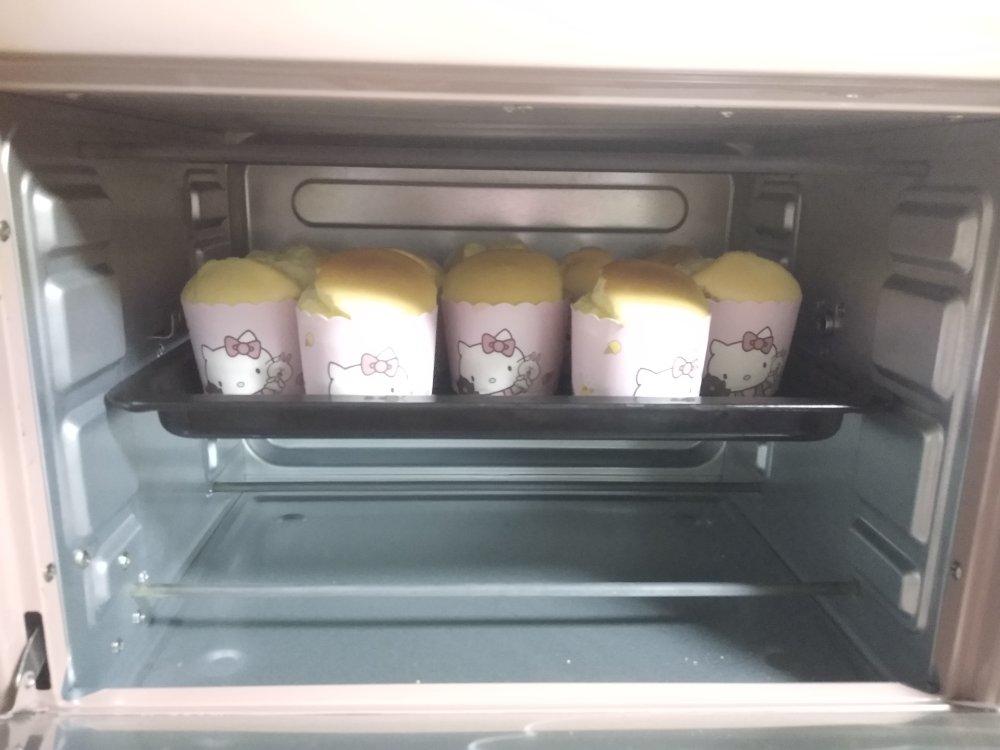 纸杯蛋糕 8寸戚风蛋糕的量