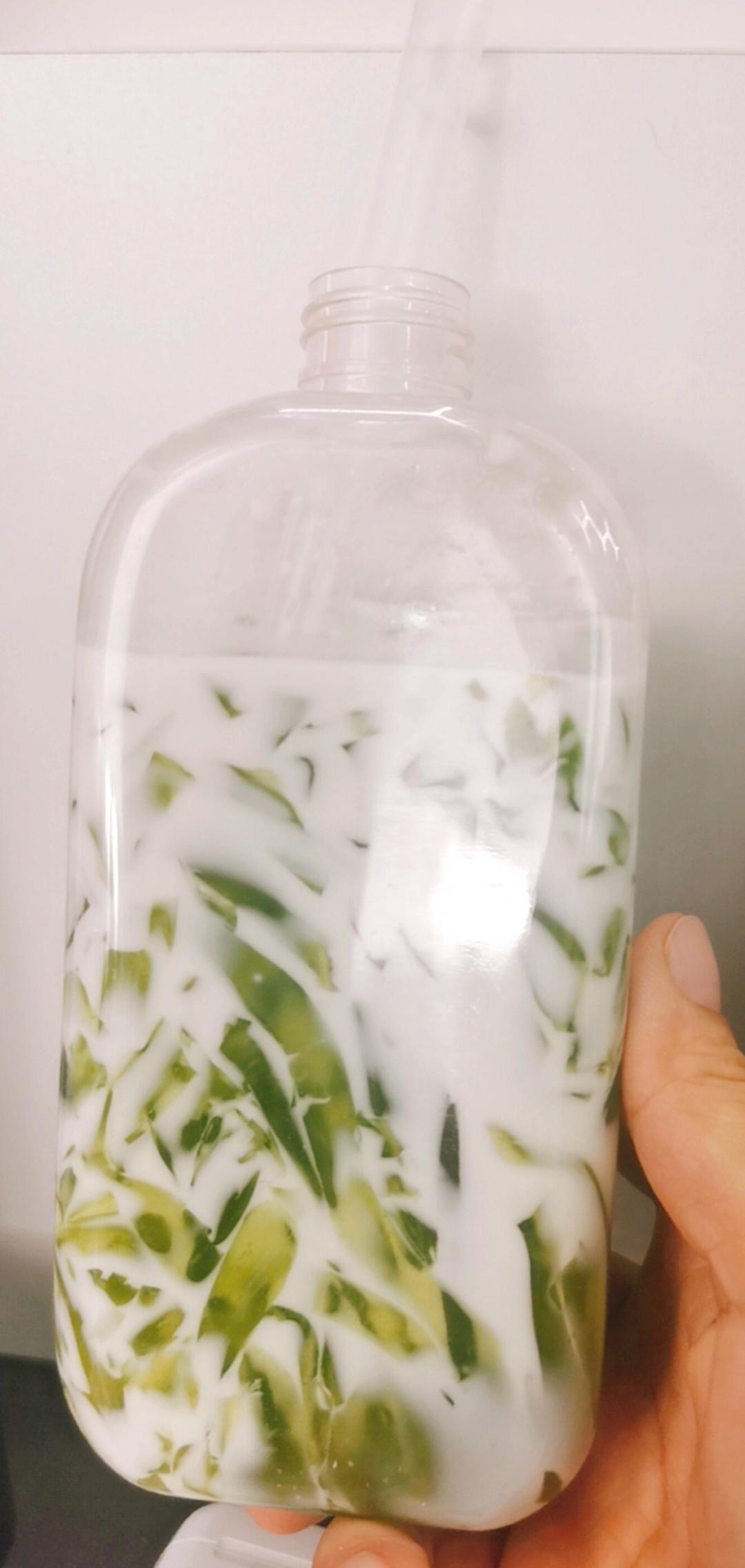 《Tinrry+》夏日椰汁斑斓吸吸冻白凉粉