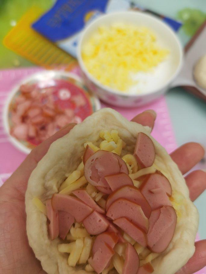 芝士培根熔岩小餐包