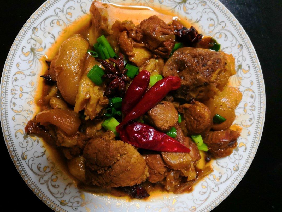 美味的家常菜：红烧猪蹄