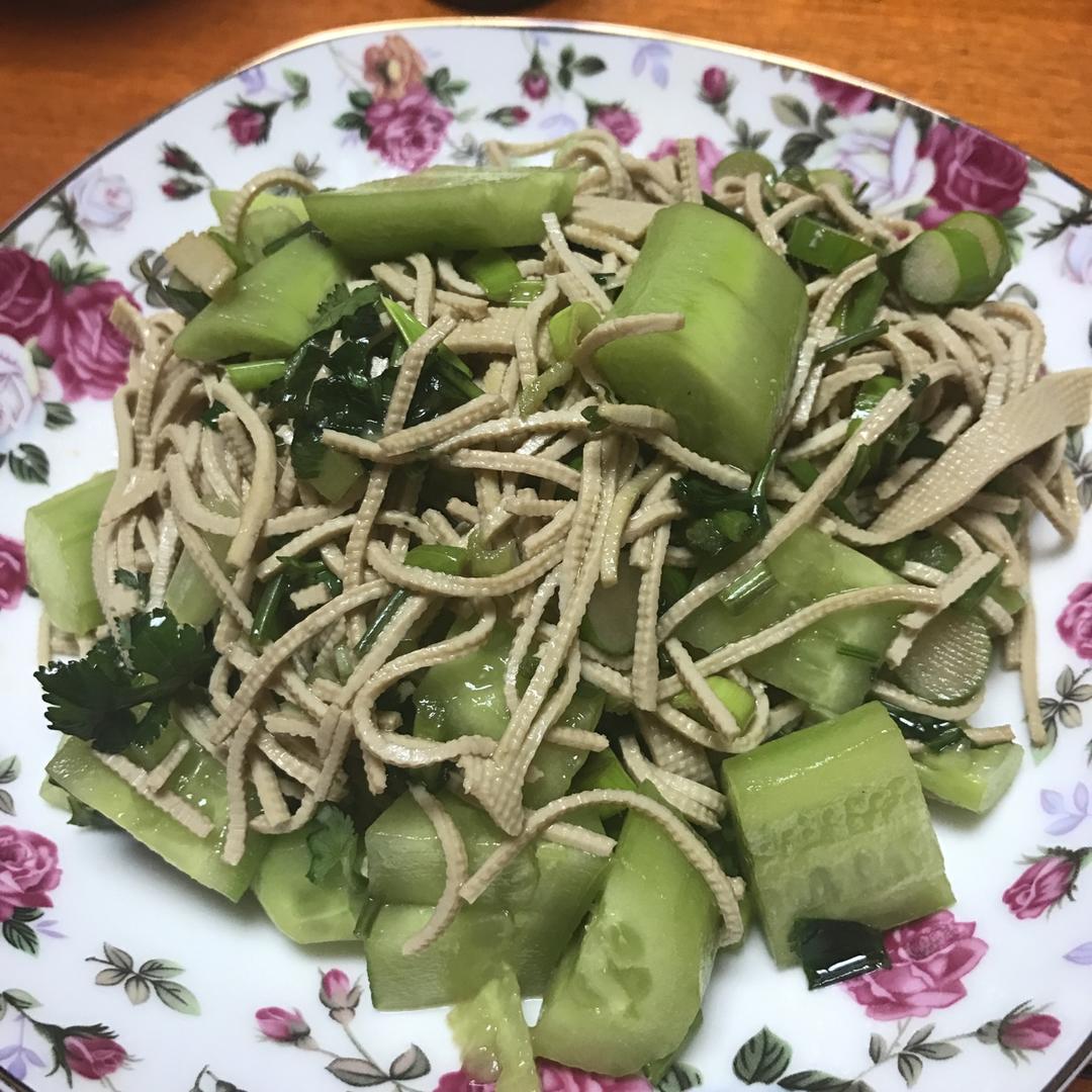 凉拌豆腐丝