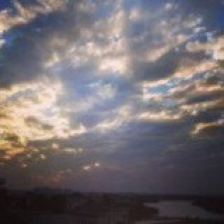 其實我不是外星人