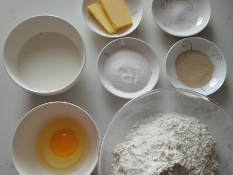 纯奶手撕吐司的做法 步骤1