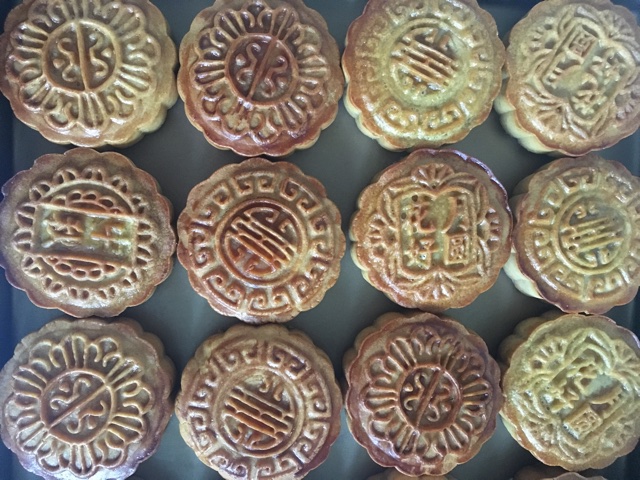 广式月饼——蛋黄莲蓉月饼