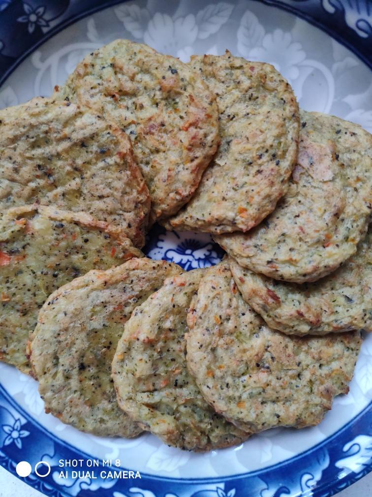 西蓝花鲜虾土豆饼（10个月宝宝辅食）