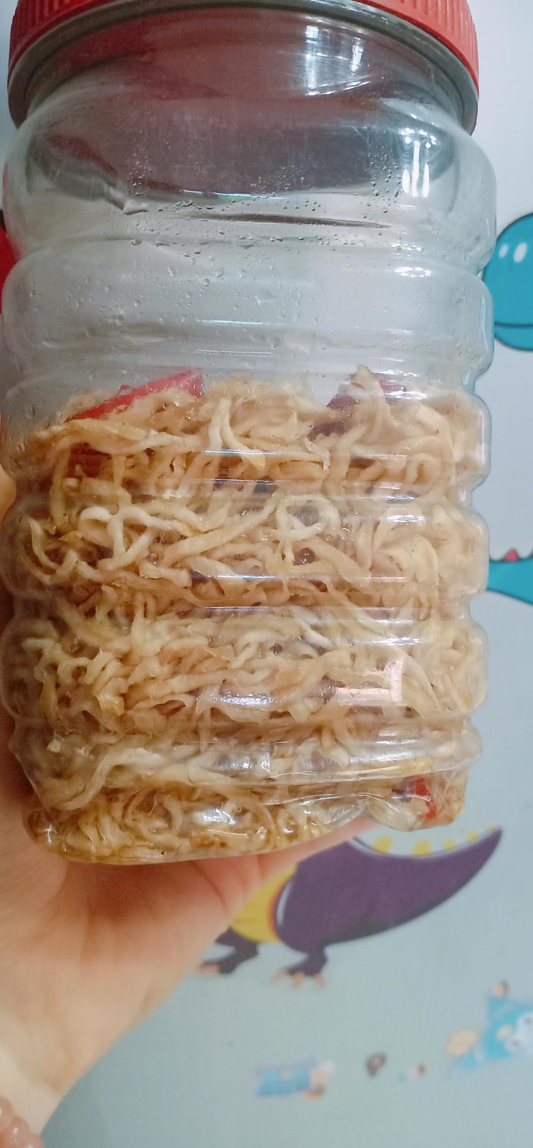 好吃易学、带有芥末味的家庭版腌芥菜丝咸菜