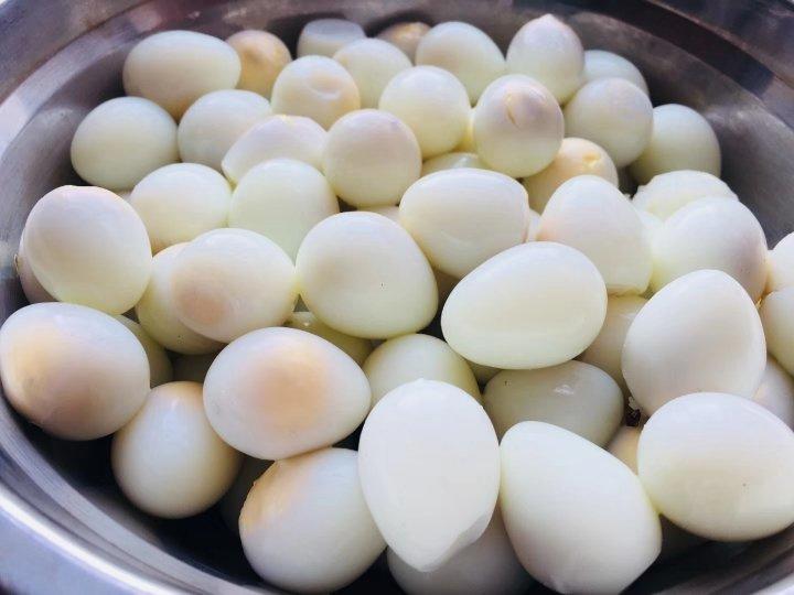 乡巴佬卤鹌鹑蛋